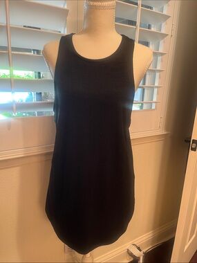 Banana republic Black Sleeveless sweater Women’s Tank Top - Classic Scoop Neck